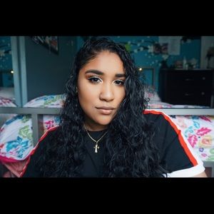 Meet your Posher, Jasmine